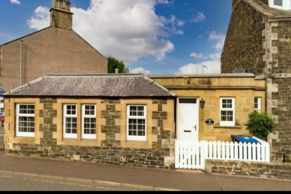 Crossways Cottage Quirky 2 Bedroom Cottage In Central Peebles Εξωτερικό φωτογραφία